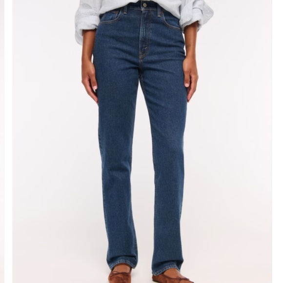 Abercrombie & Fitch Denim - Abercrombie & Fitch - Curve Love Ultra High Rise 90s Straight Jean